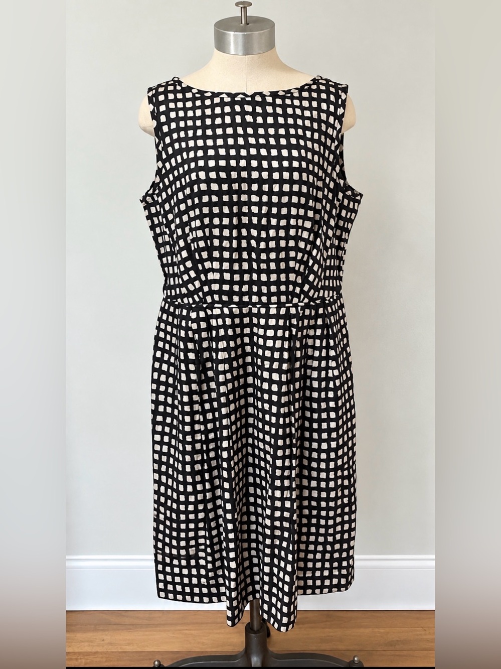 Banana Republic Black and White Silk Windowpane Sleeveless Dress